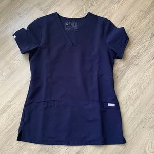 FIGS Casma Three-Pocket Scrub Shirt